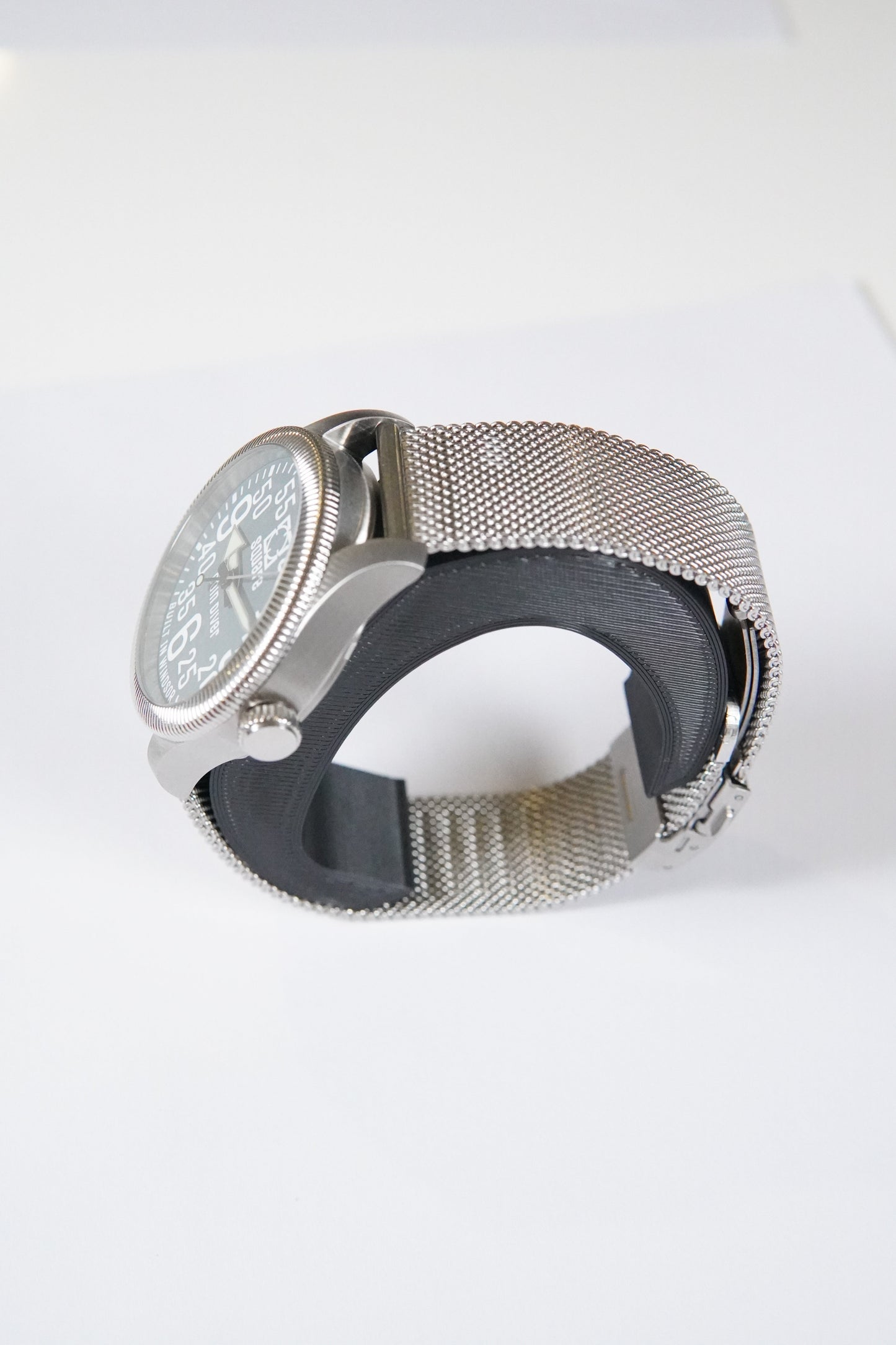 Coin Diver Grey