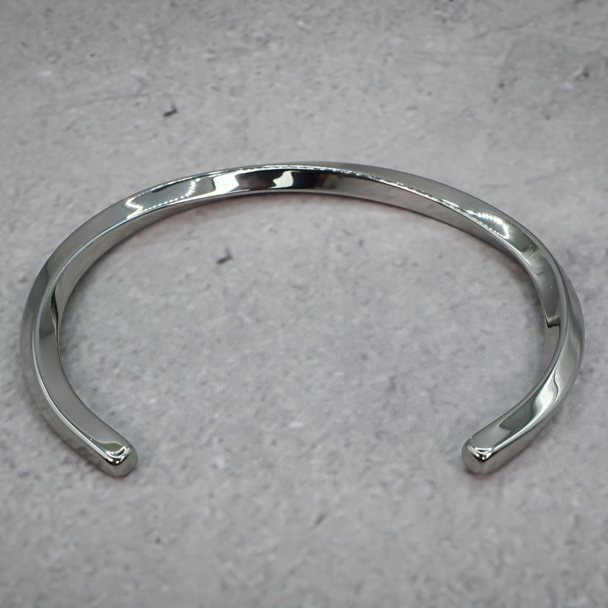 MNRK Minimalist Bracelet