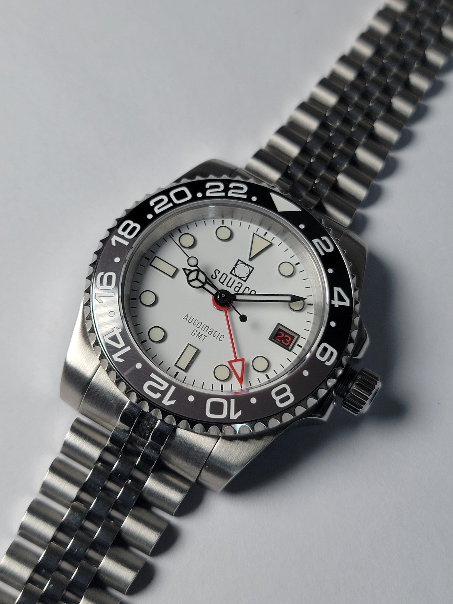 GMT-R