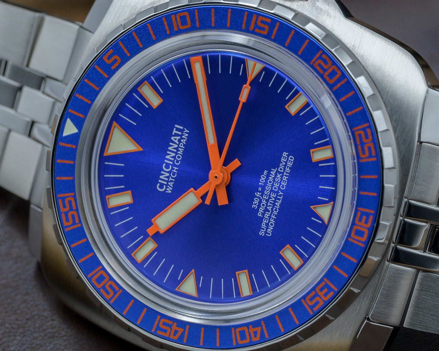 Desk Diver - Professional Electric Blue