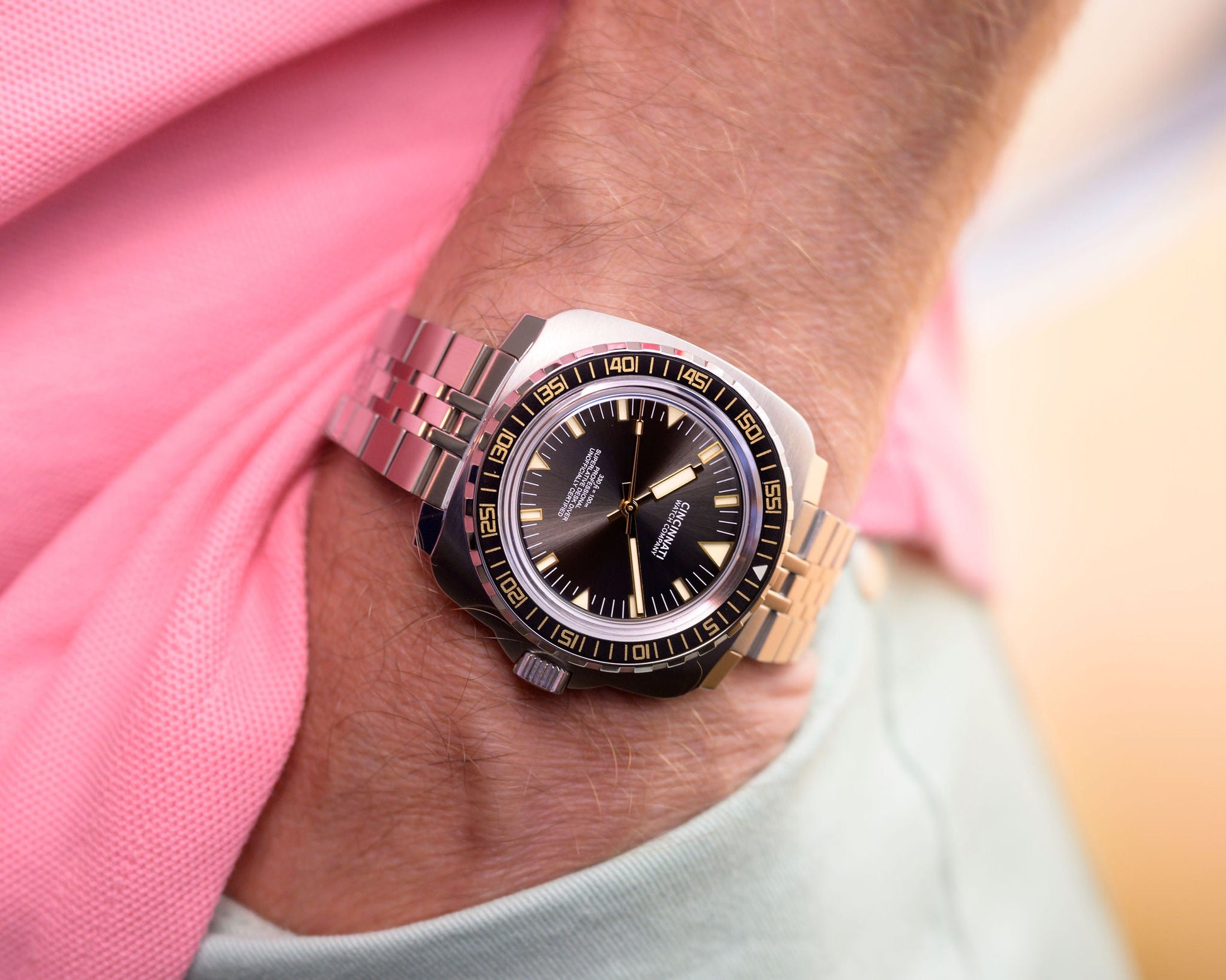 Desk Diver Pro black and gold by Cincinnati Watch Company