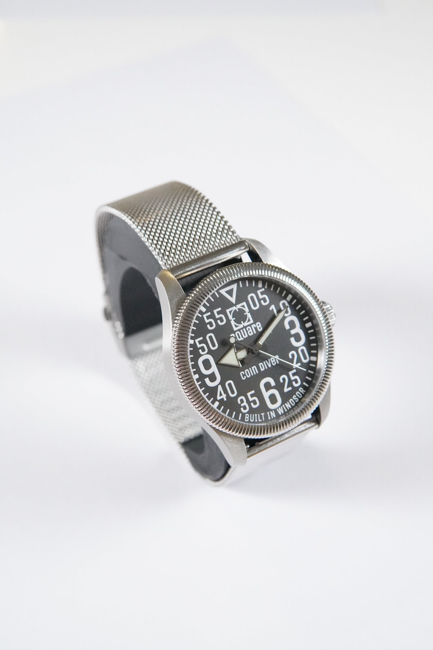 Coin Diver Black