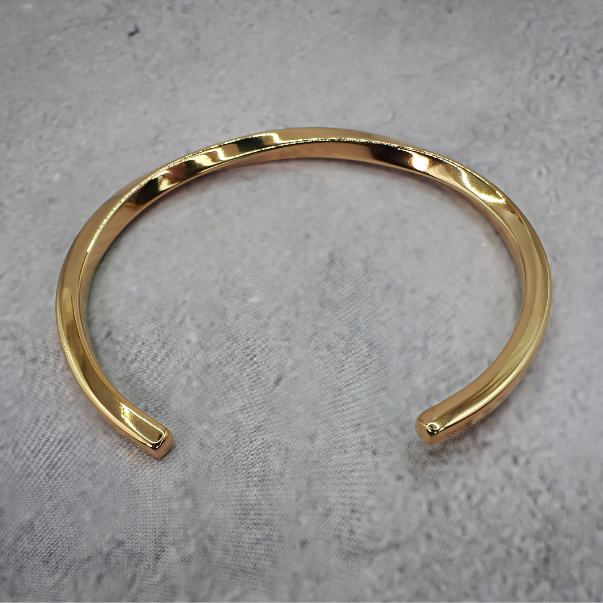 MNRK Minimalist Bracelet