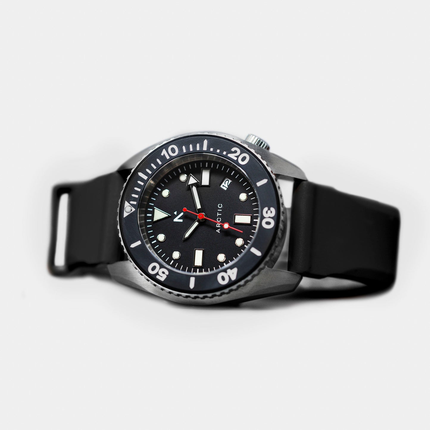 'Arctic' 500m Dive Watch (43mm) | Pitch Black