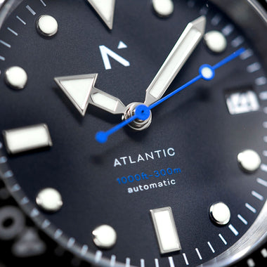 'Atlantic' Dive Watch (40mm) | Seal Black NATO