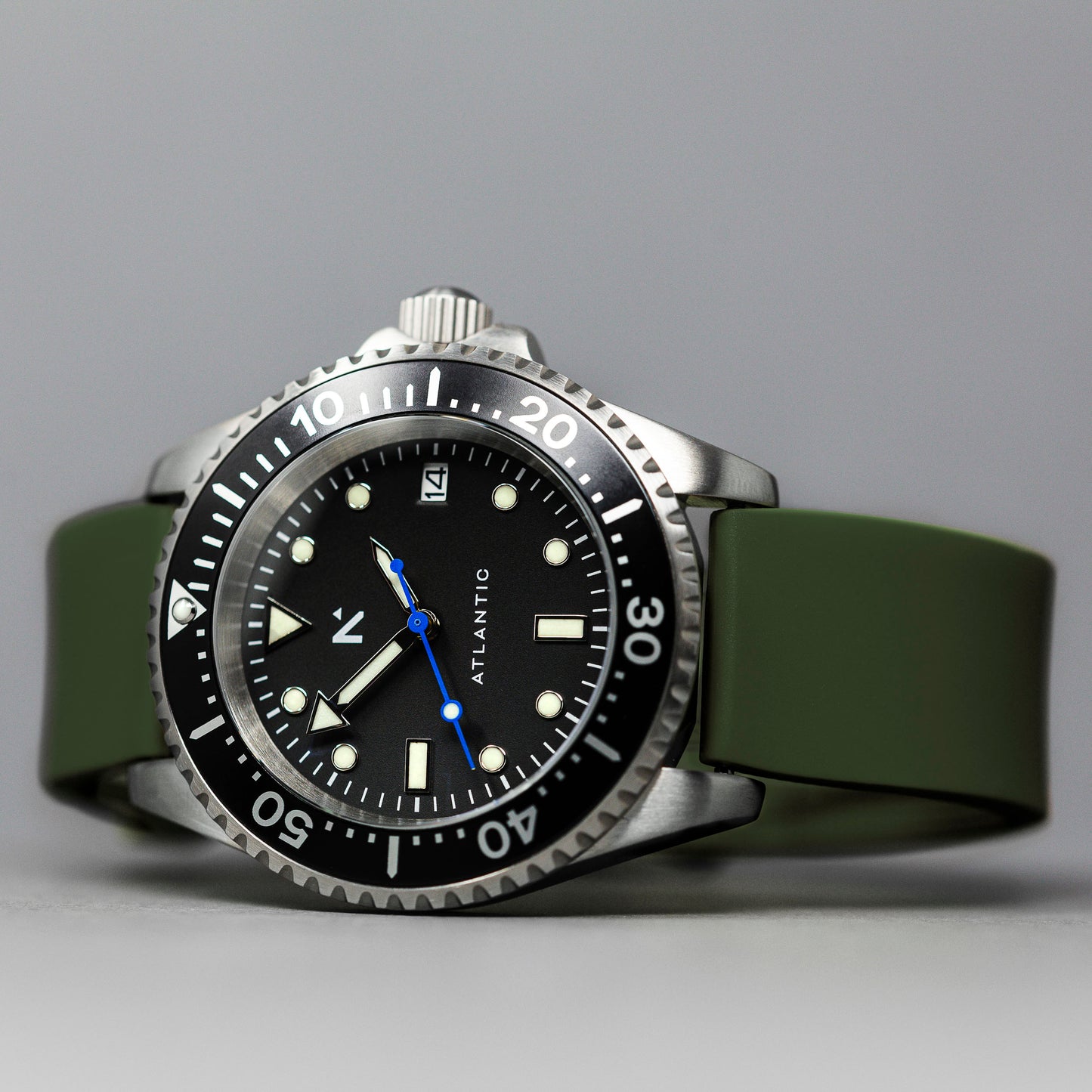 'Atlantic' Dive Watch (40mm) | Moss Green
