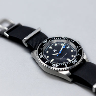 Natural Rubber NATO Watch Strap | Seal Black (20mm)